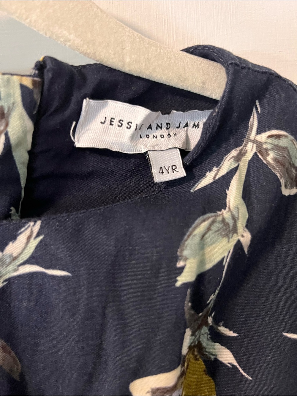 *Clearance* Jessie&James of London Girls' Navy Smocked Waist Dress size 4 - Picture 4 of 5